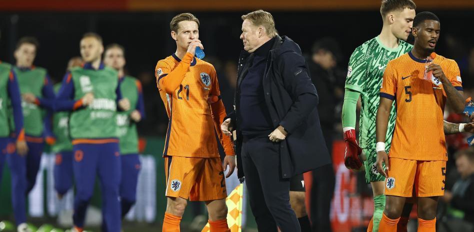 世体:德容已返回巴萨接受治疗,下周一将接受全面医疗评估